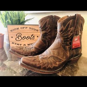 Available Sz 7 Cowboy Boots Ariat Cowgirl Booties